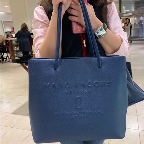 NEW!! Marc Jacobs Logo Shopper Tote Bag - Picture 7 of 7